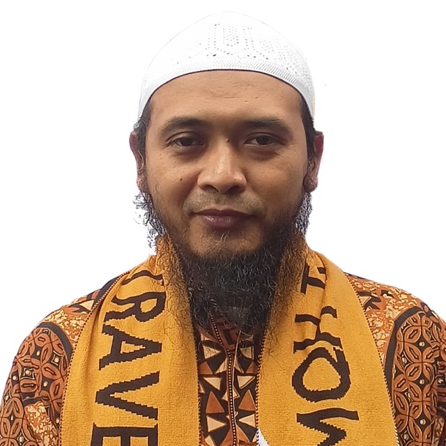 Foto Ustadz Martin Mawardi tim MQH Tour & Travel